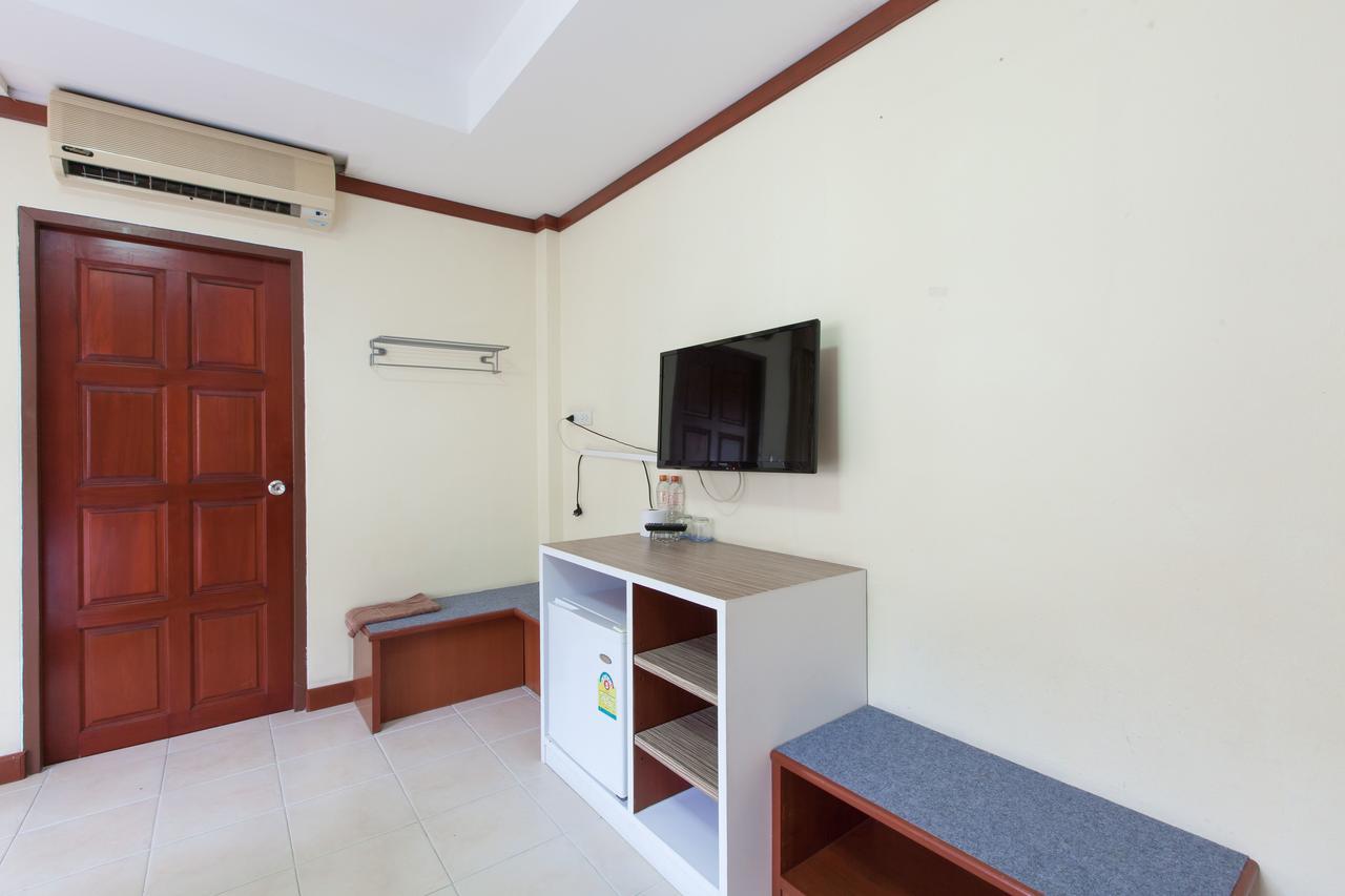 Zen Rooms Rat-U-Thid 200 Phi Road Patong Eksteriør bilde